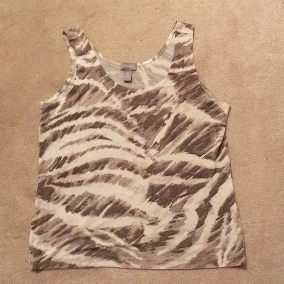 3 tanks + 1 BONUS Chico’s tank! - Picture 4 of 7